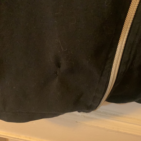 Front zip top - Picture 3 of 3